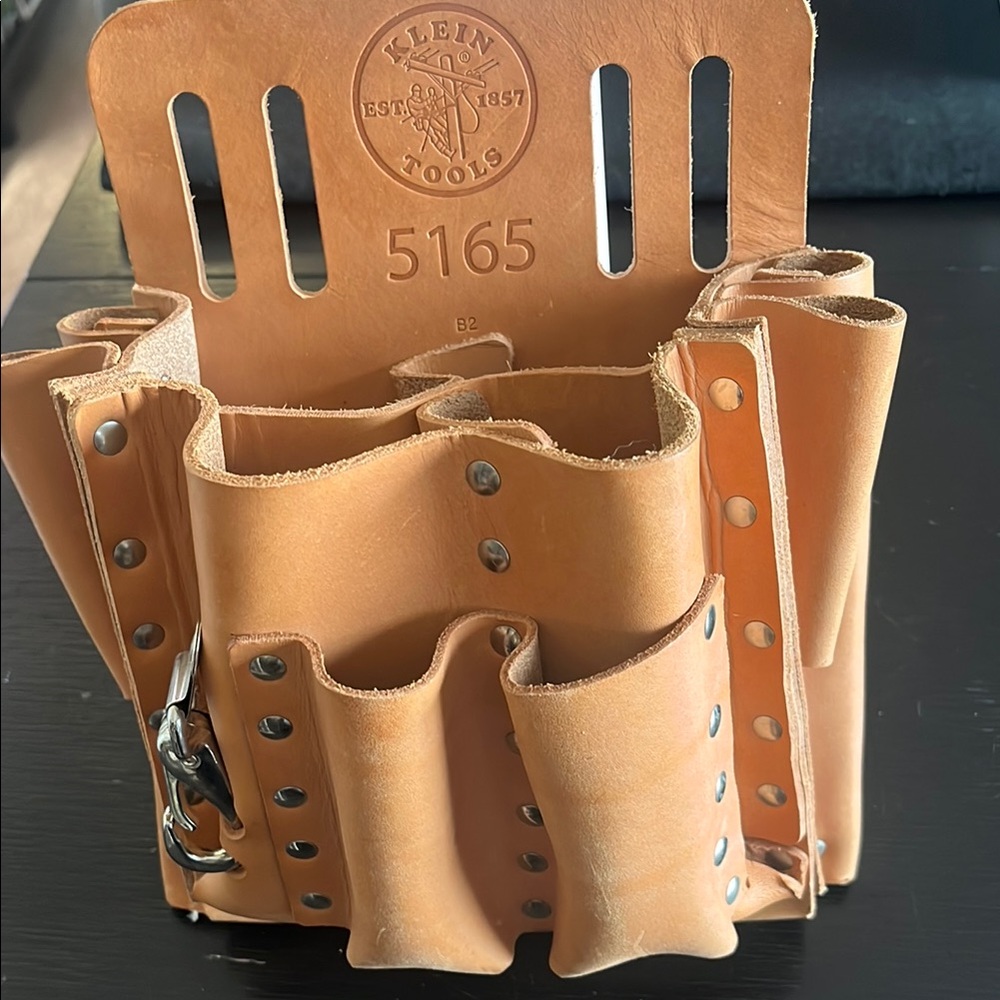 Klein Tools - Sturdy Tan Leather Tool Bag with Riveted Design